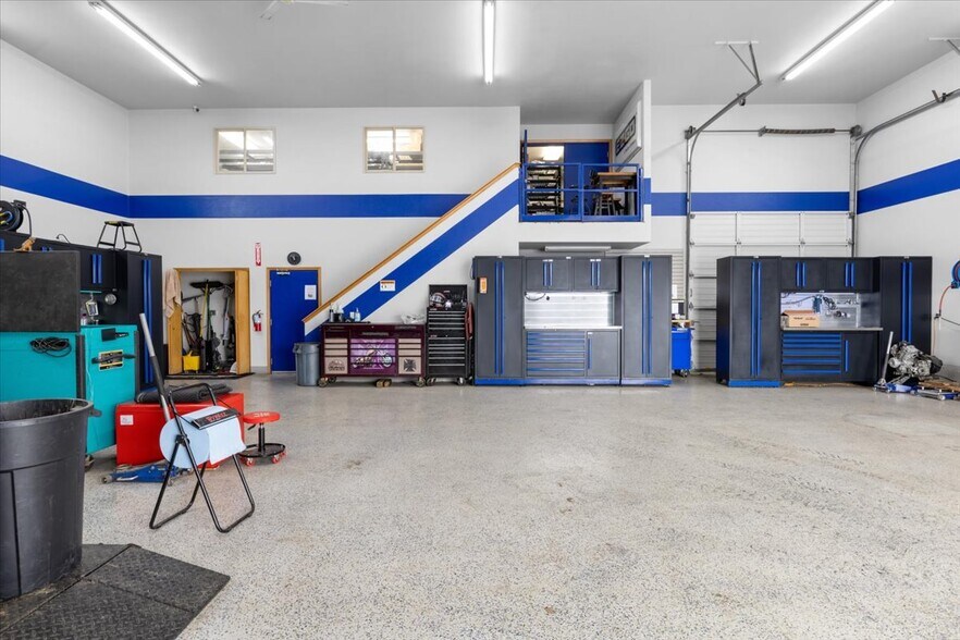 More Photos Of 11494 N Warren St, Hayden Freestanding For Sale