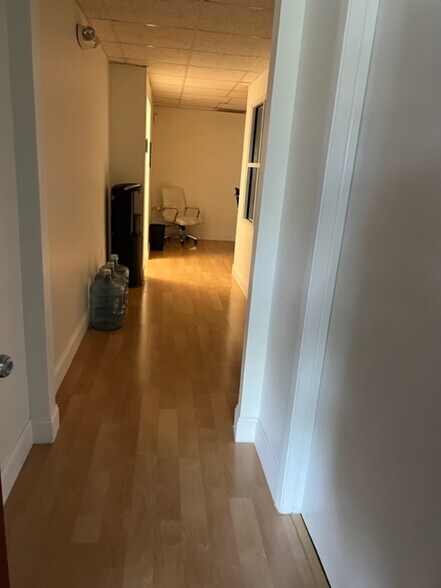 More Photos Of 12900-12940 SW 133rd Ct, Miami Office Residential For Lease