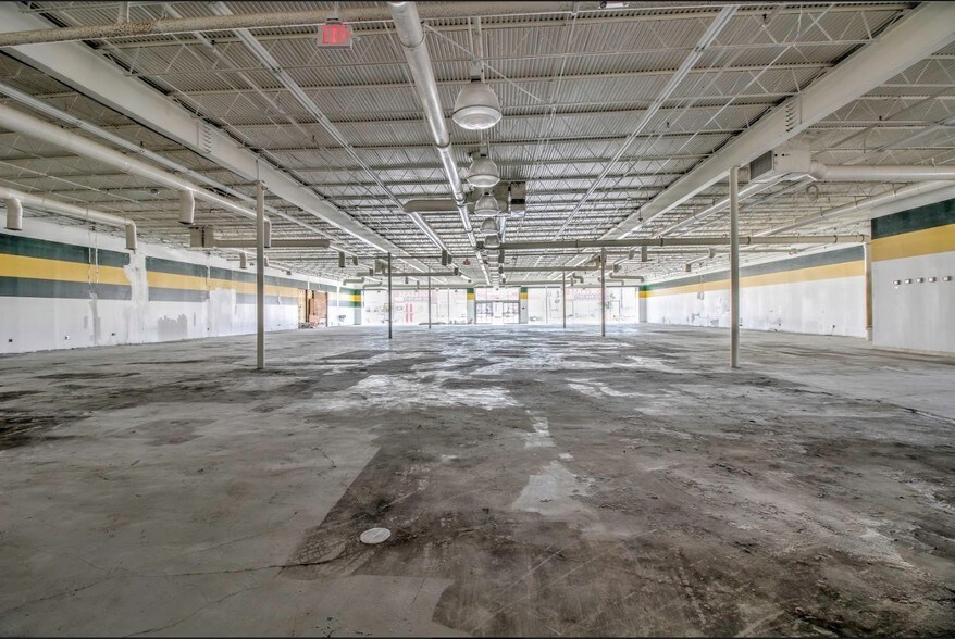 More Photos Of 3504 Hillcroft Ave, Houston Freestanding For Sale