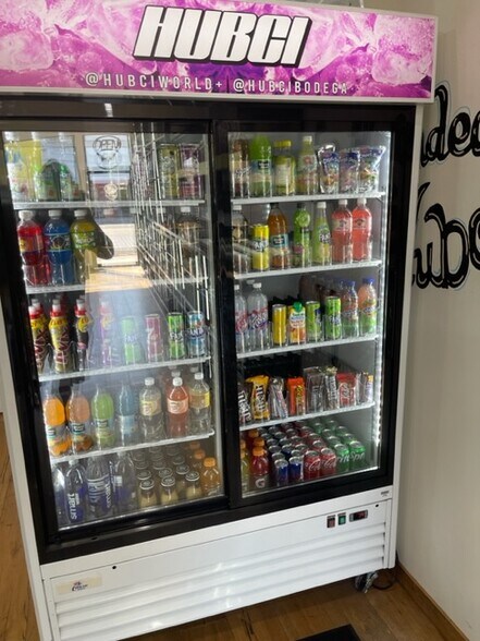 More Photos Of 7219-7223 Melrose Ave, Los Angeles Storefront For Lease