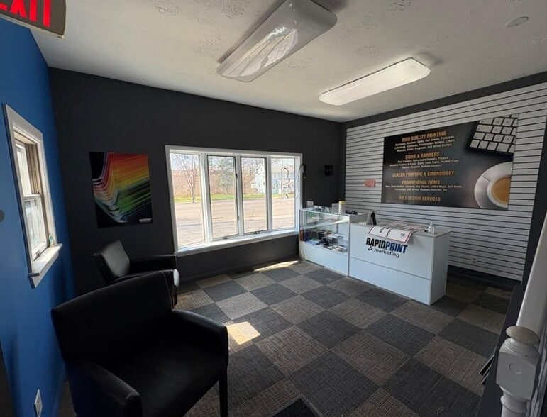 More Photos Of 8-10 S High St, Victor Freestanding For Sale