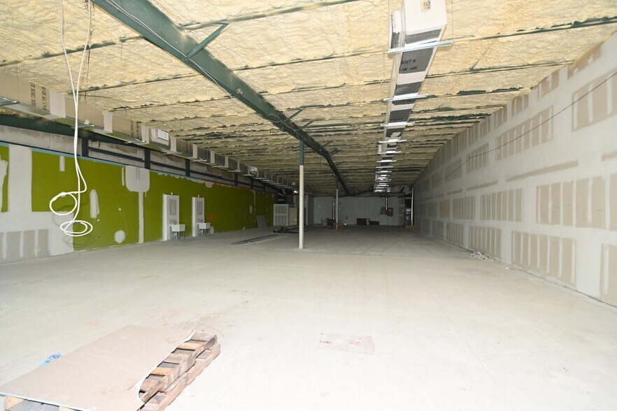 More Photos Of 749 S Central Ave, Umatilla Storefront For Sale