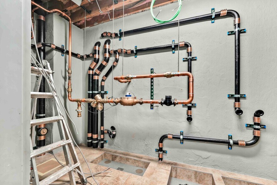 More Photos Of 405-407 Gates Ave, Brooklyn Loft Creative Space For Lease