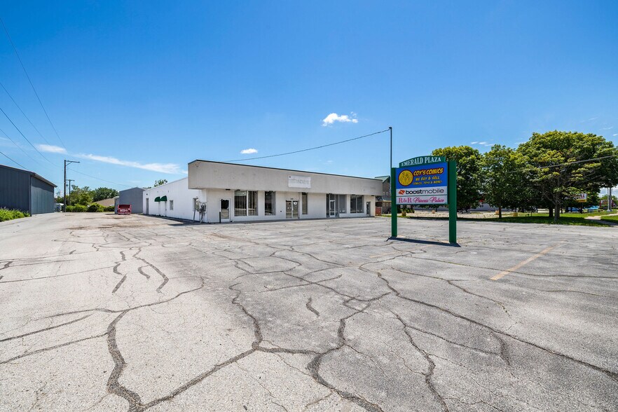 More Photos Of 3220 Bay Rd, Saginaw Storefront For Sale