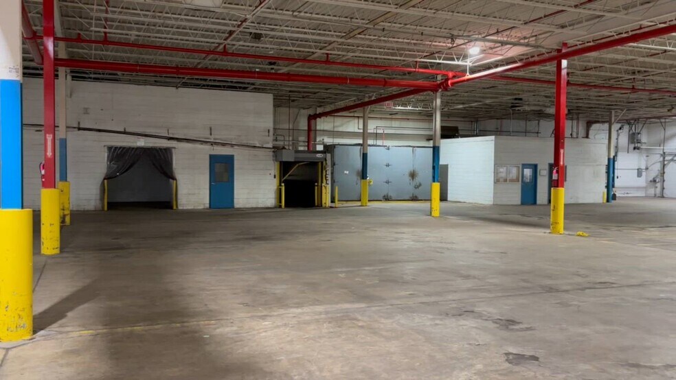 Primary Photo Of 1000 Robins Rd, Lynchburg Manufacturing For Lease