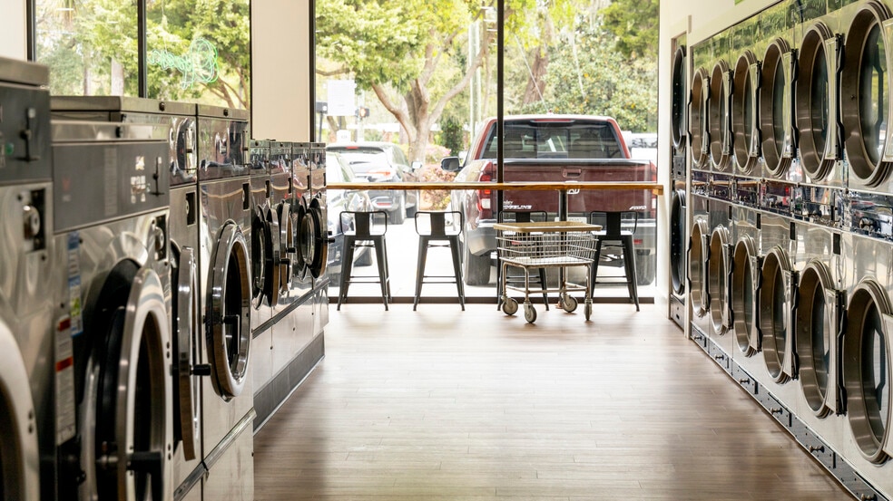 More Photos Of 2801 Demere Rd, St Simons Island Carwash For Sale