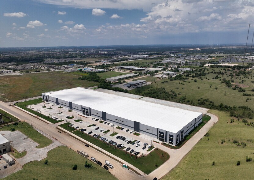 More Photos Of 1310 Blue Ridge, Georgetown Warehouse For Lease