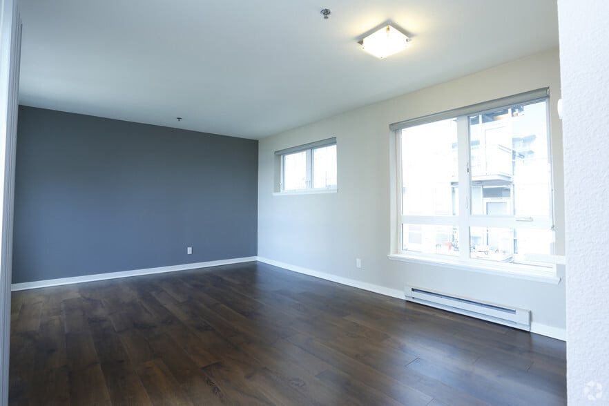 More Photos Of 2900 1st Ave, Seattle Apartments For Lease