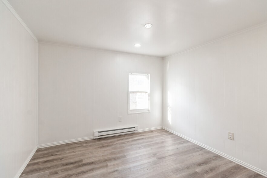 More Photos Of 1312 Kings Hwy, Swedesboro Storefront Retail Residential For Sale