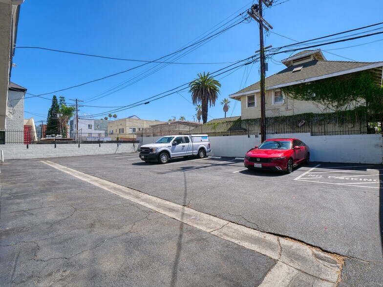 More Photos Of 1408 S Wilton Pl, Los Angeles Apartments For Sale