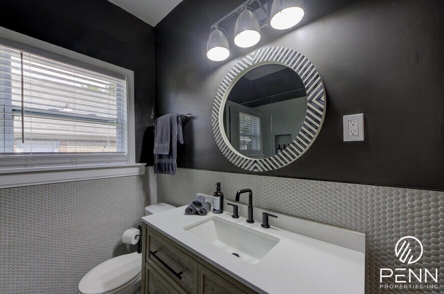 More Photos Of 2375 Forrest Ave, Memphis Apartments For Sale