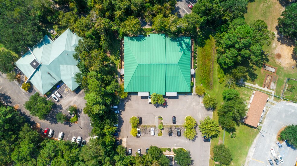 More Photos Of 897 Von Kolnitz Rd, Mount Pleasant Medical For Lease