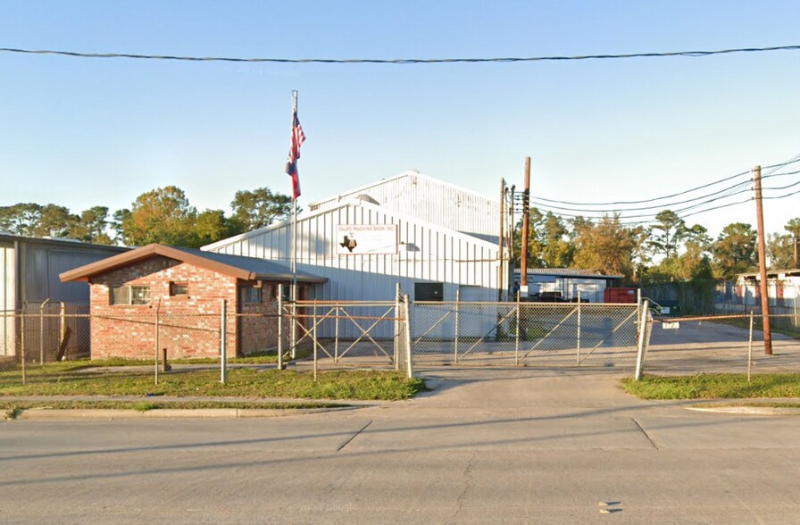 Primary Photo Of 3522 Pinemont Dr, Houston Manufacturing For Sale