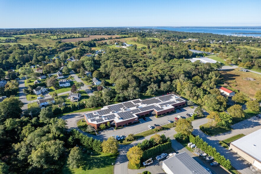 More Photos Of 207 Highpoint Ave, Portsmouth Research And Development For Lease