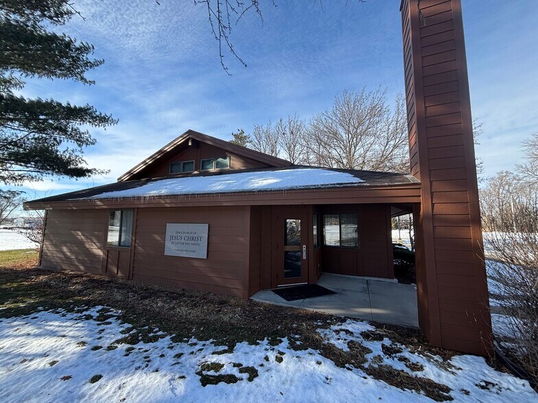 More Photos Of 1514 1st Ave, Belle Plaine Religious Facility For Sale