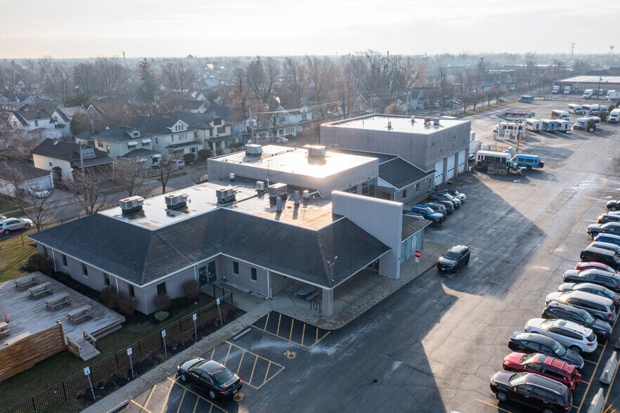 More Photos Of 401 E Amherst St, Buffalo Light Distribution For Sale