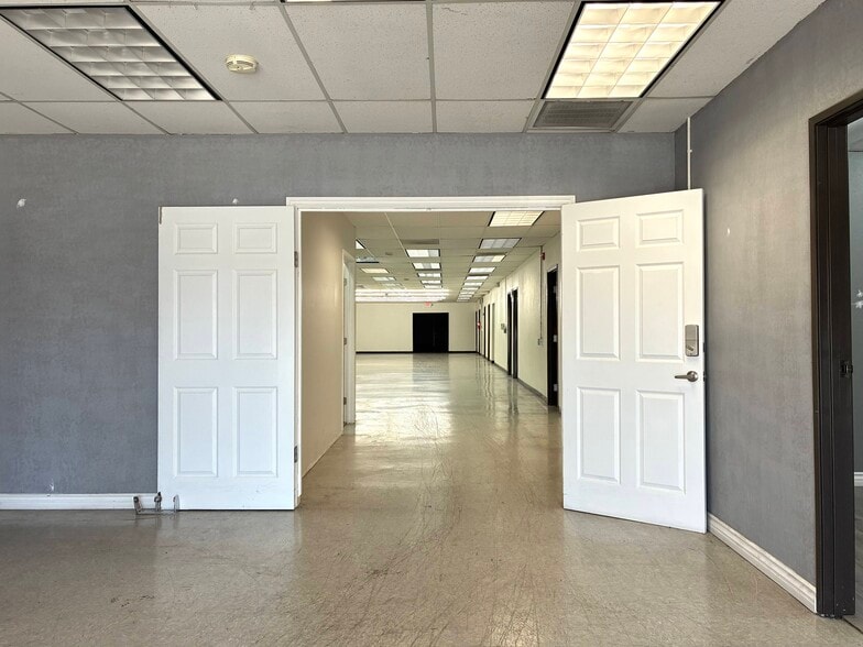 More Photos Of 700 S Palm Ave, Alhambra Light Manufacturing For Lease