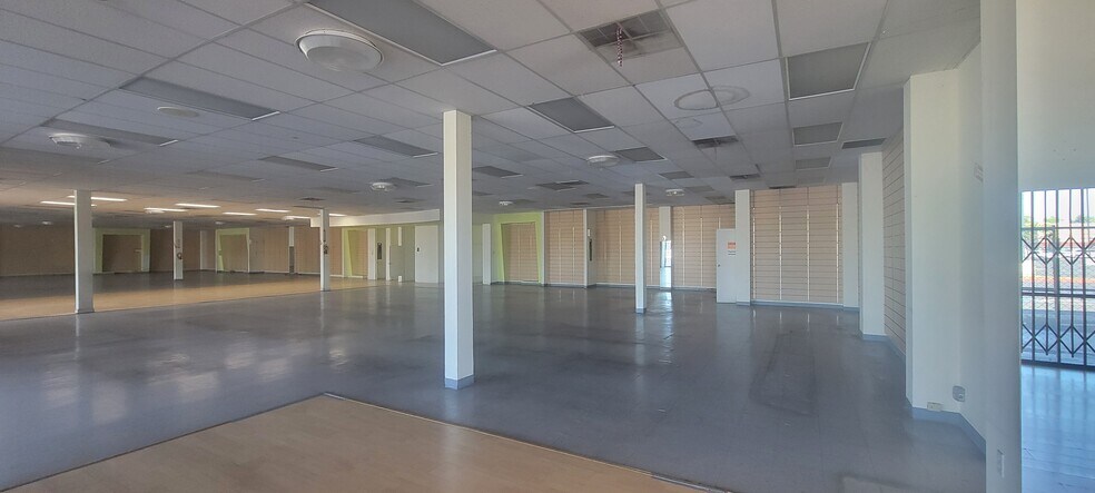 More Photos Of 611-675 N Broadway, Escondido Unknown For Lease