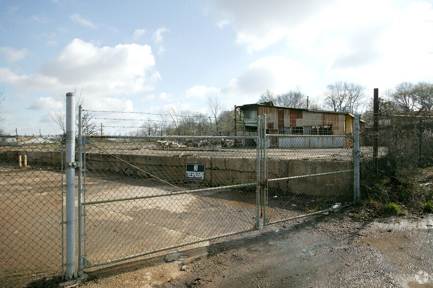 More Photos Of 4400 BLK 7th Ave N, Birmingham Manufacturing For Sale