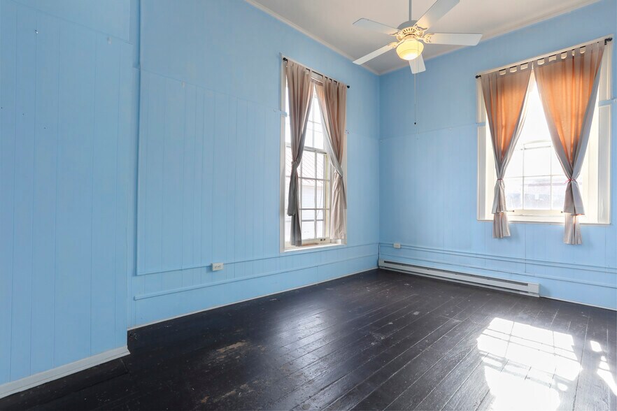 More Photos Of 100 W German St, Shepherdstown Storefront Retail Residential For Sale