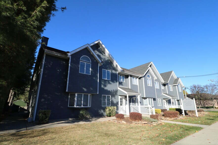 More Photos Of 518 Clifton Ave, Clifton Office For Sale