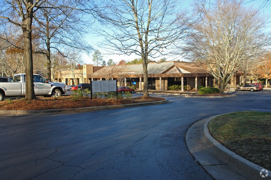 More Photos Of 3000 Business Park Dr, Norcross Unknown For Lease