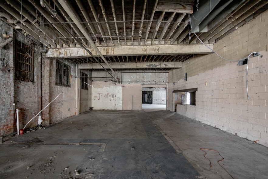 More Photos Of 3745 Cass Ave, Detroit Freestanding For Sale