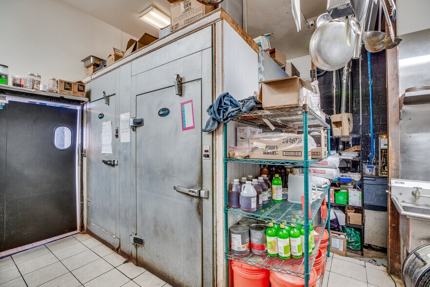 More Photos Of 1550 Indian River Dr, Sebastian Restaurant For Sale