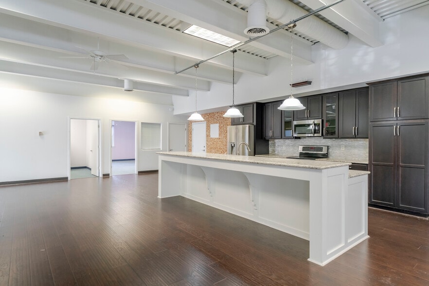 More Photos Of 1410 Incarnation Dr, Charlottesville Medical For Sale