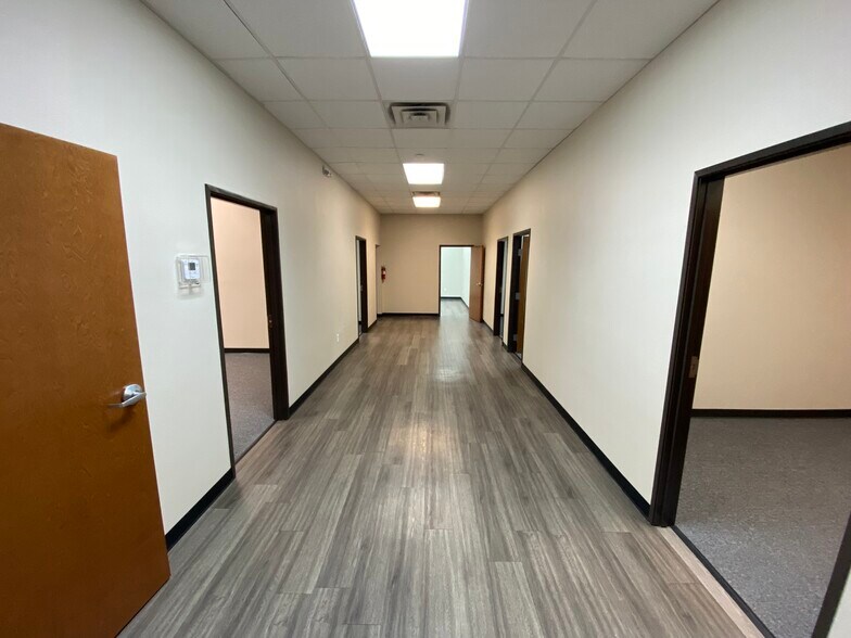 More Photos Of 104-115 Jordan Plaza Blvd, Tyler Unknown For Lease