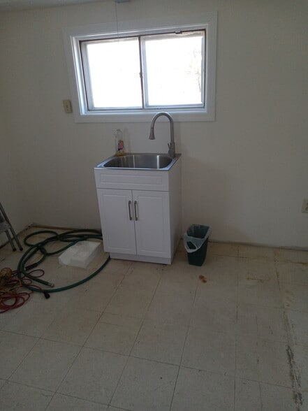 More Photos Of 515 W Butler Ave, Chalfont Veterinarian Kennel For Sale