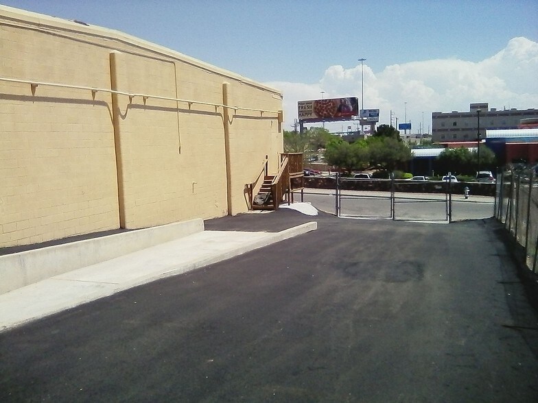More Photos Of 7844 E Gateway Blvd, El Paso Unknown For Lease