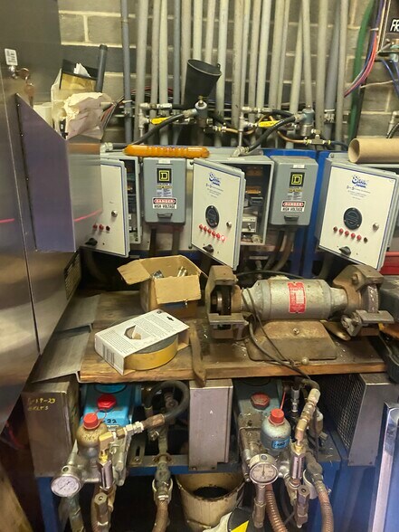 More Photos Of 2217 Plainfield Rd, Crest Hill Carwash For Sale