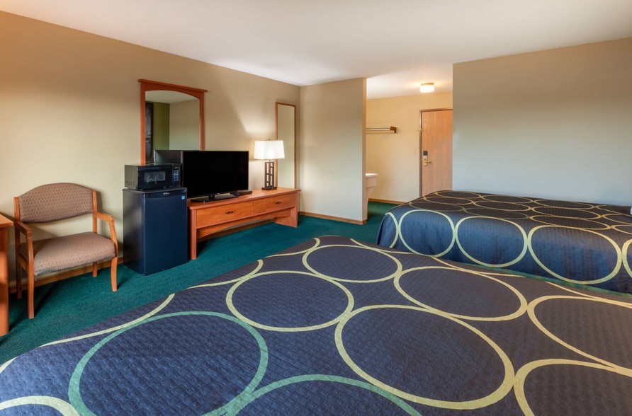 More Photos Of 227 Ripon Rd, Berlin Hotel For Sale