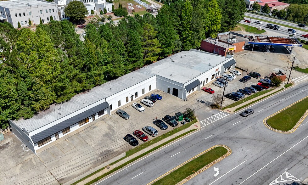 More Photos Of 565-595 Garden Walk Blvd, Atlanta Freestanding For Lease