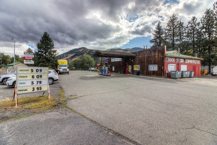 More Photos Of 8590 WA-410, Naches Convenience Store For Sale