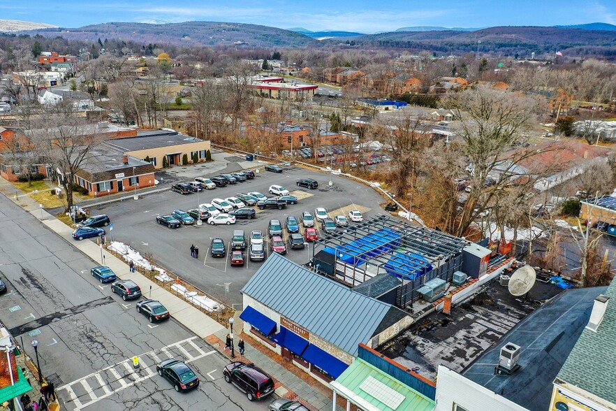 More Photos Of 63 N Front St, Kingston Storefront For Sale