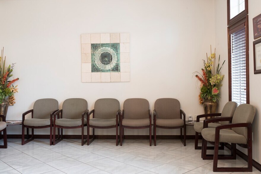 More Photos Of 505 Quarry St, Eagle Pass Office For Sale