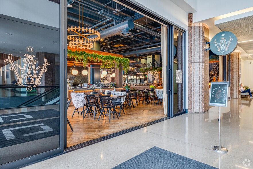 More Photos Of 2 N Central, Phoenix Coworking Space