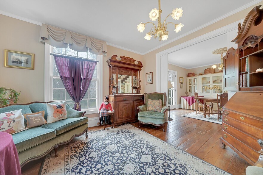 More Photos Of 77 Main St, Sutter Creek Hospitality For Sale