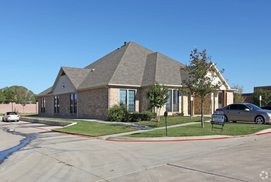 More Photos Of 714 Hunter Row Ct, Mansfield Office For Lease