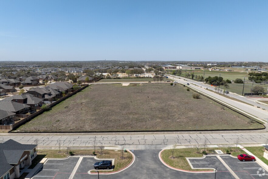 More Photos Of 1641 Highland Falls Dr, Leander General Retail For Sale