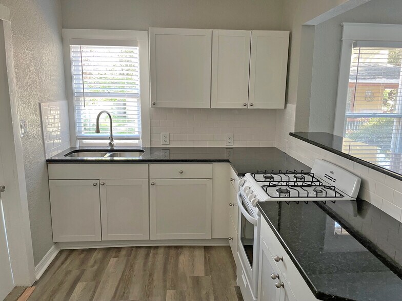 More Photos Of 624 1st St N, Saint Petersburg Apartments For Sale