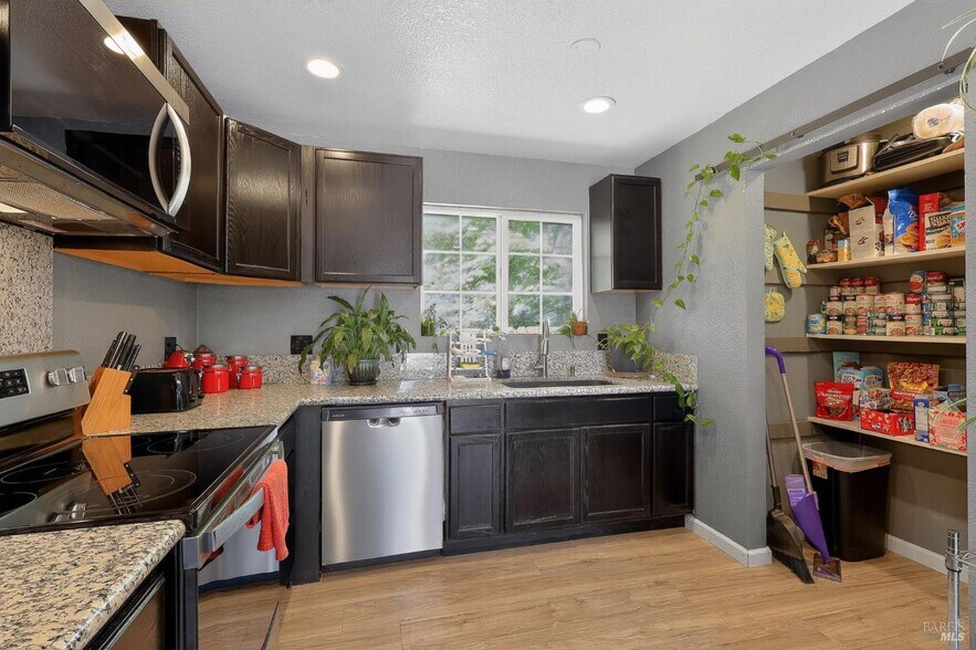 More Photos Of 9645 Lee St, Upper Lake Multifamily For Sale