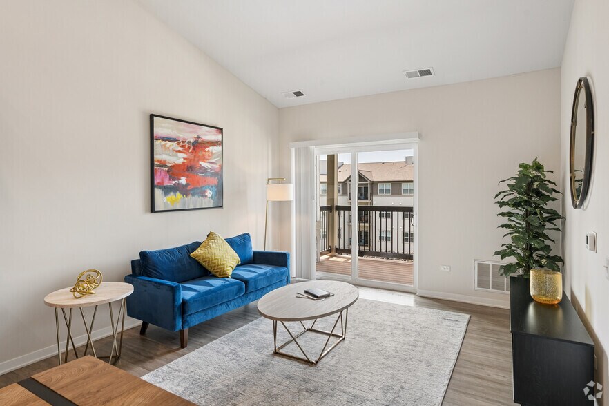 More Photos Of 77 S Adams St, Oswego Apartments For Lease