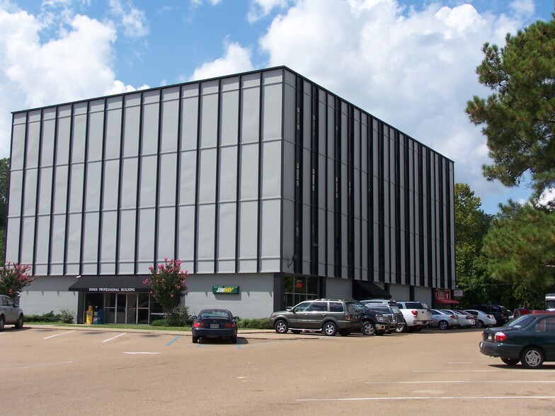 More Photos Of 1815 Hospital Dr, Jackson Medical For Sale
