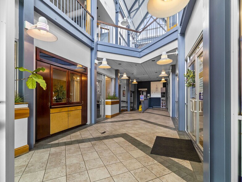 More Photos Of 12 Washington St, Natick Office For Lease