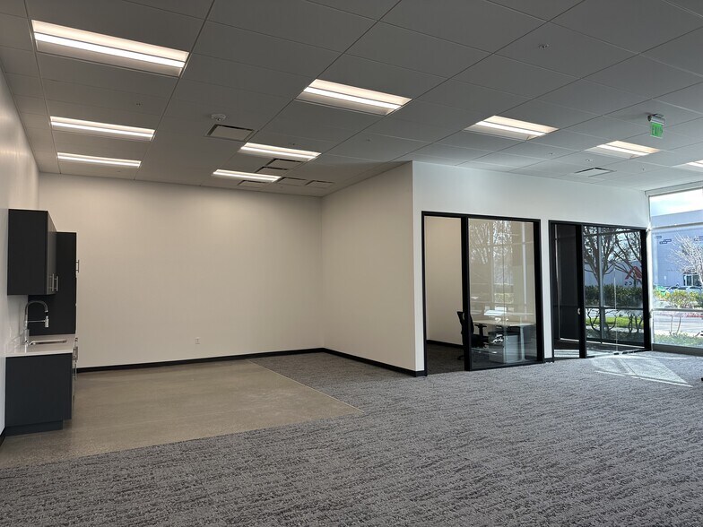 More Photos Of 25801 Industrial Blvd, Hayward Research And Development For Lease