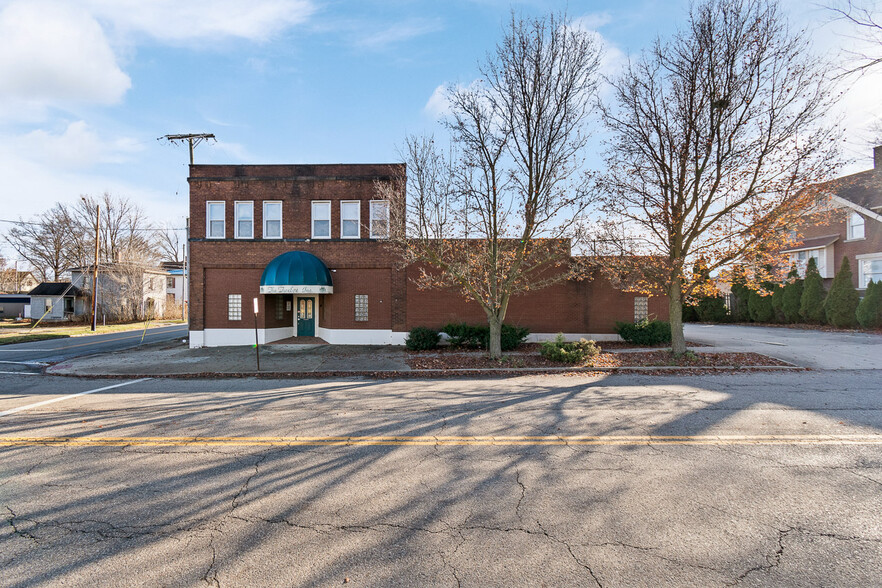 Primary Photo Of 619 Tremont Ave SW, Massillon Office For Sale