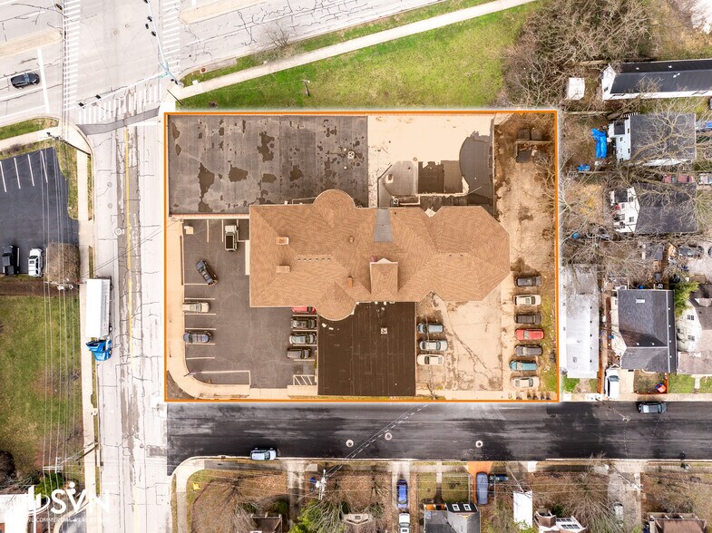 More Photos Of 333 E Short St, Lexington Office For Lease